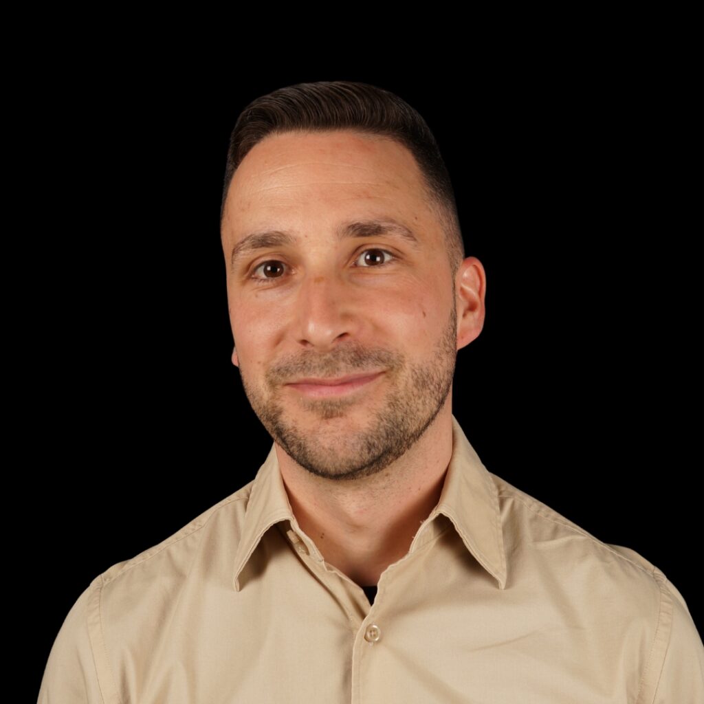 Photo de profil de Nicolas D&eacute;ziel, conseiller en propri&eacute;t&eacute; intellectuelle &agrave; l&rsquo;Office de la propri&eacute;t&eacute; intellectuelle du Canada (OPIC) pour la r&eacute;gion du Qu&eacute;bec.